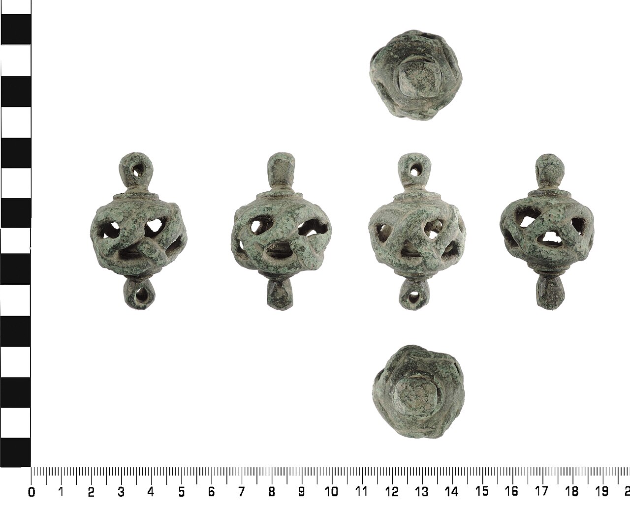 what to pack dog holiday - Early Medieval to Medieval, Swivel from Harness Fitting or Elaborate dog lead (FindID 746035)