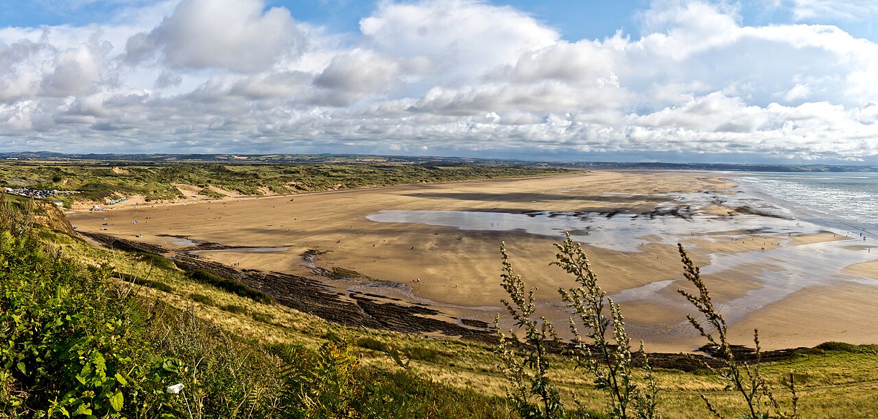 dog-friendly beaches devon year round - Saunton Sands - Panorama-8453-54