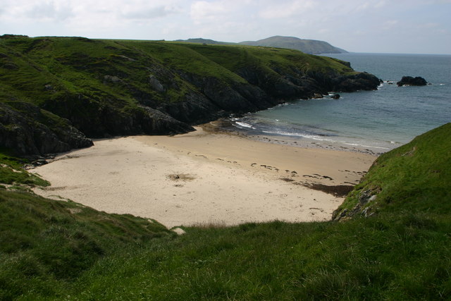 off-lead dog walks north wales - Porth Iago
