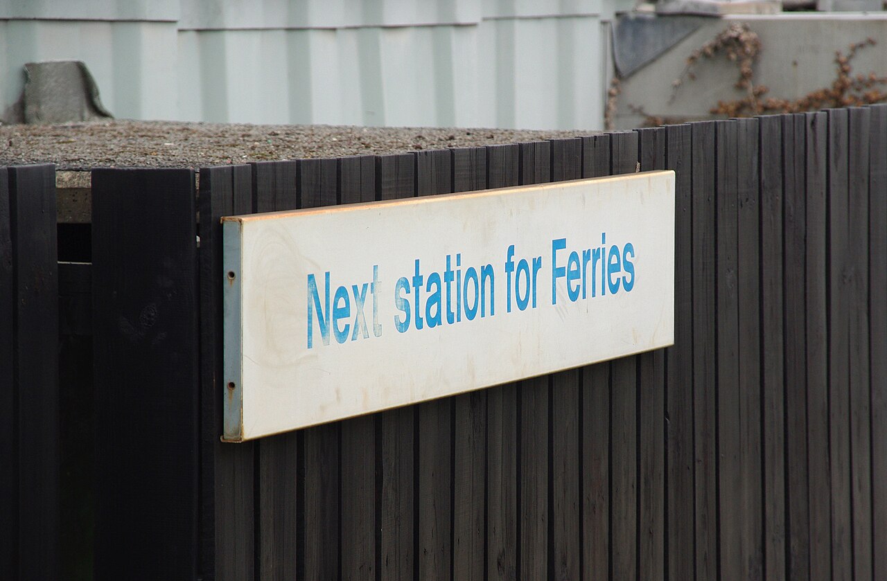 dog friendly pubs new forest - Lymington Town railway station MMB 02