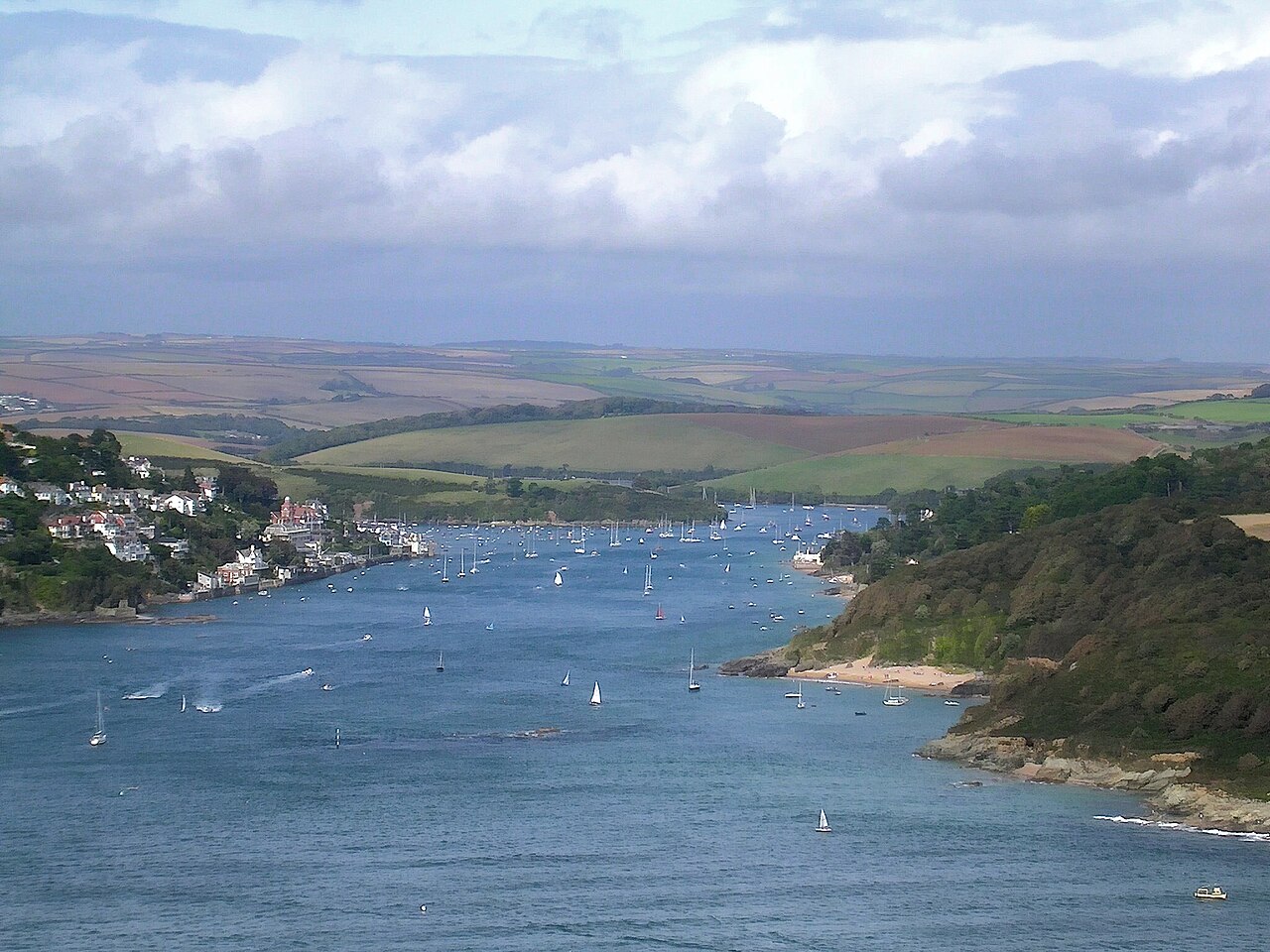dog friendly pubs devon - Salcombe estuary from Sharpitor
